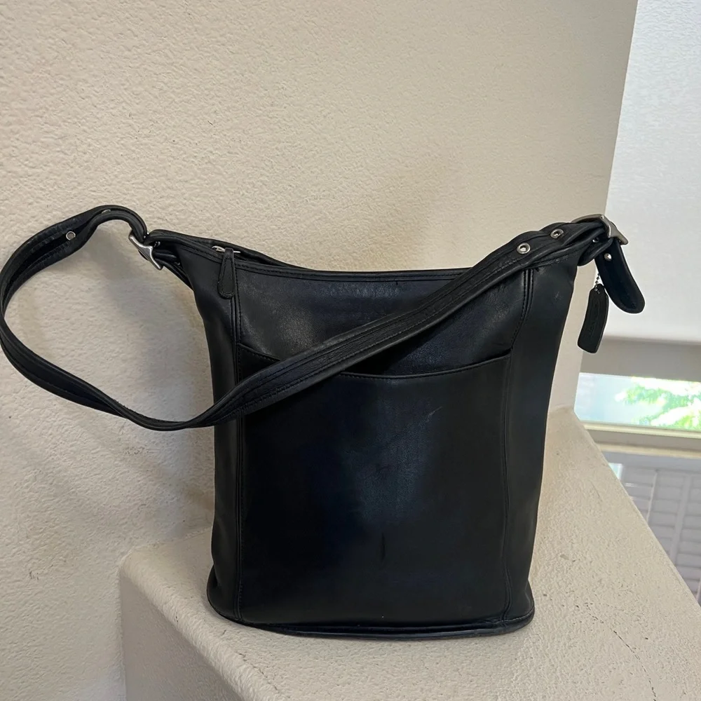 Coach Vintage Black Leather‎ Slim Legacy Nickel Hardware Duffle Sac Bag